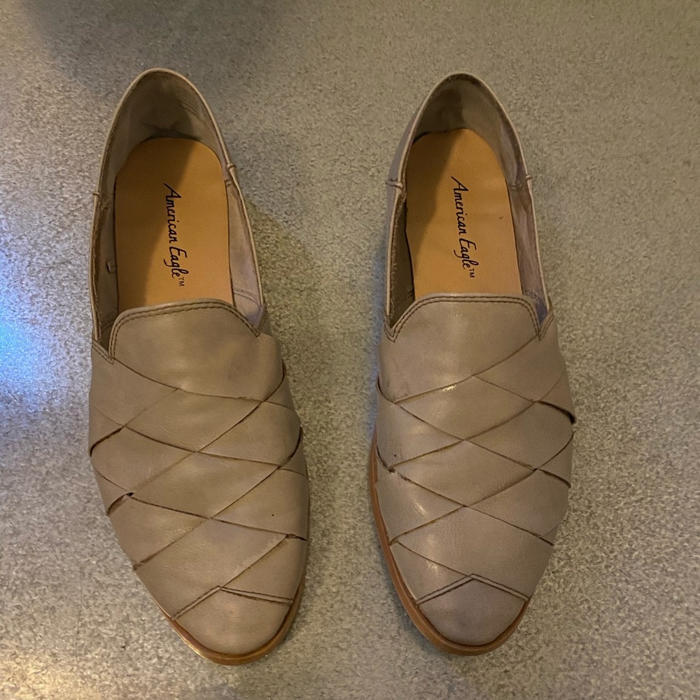 Gray American eagle flats